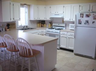 857 Paw Paw Dr, Holland, MI 49423