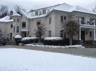 10598 Hannah Farm Rd, Oakton, VA 22124