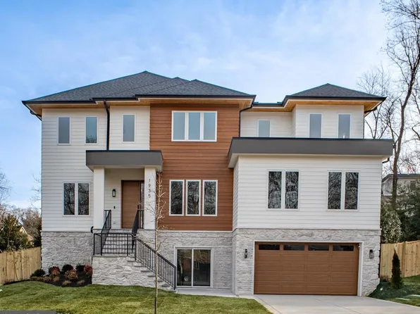 1935 Foxhall Rd, Mc Lean, VA 22101