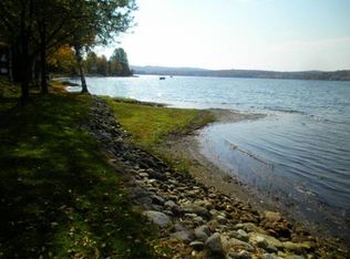 606-4 H Rd, Derby, VT 05829