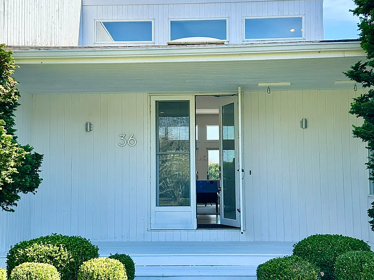 36 Mill Creek Close — Photo 3
