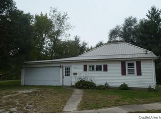 608 6th St, Manchester, IL 62663