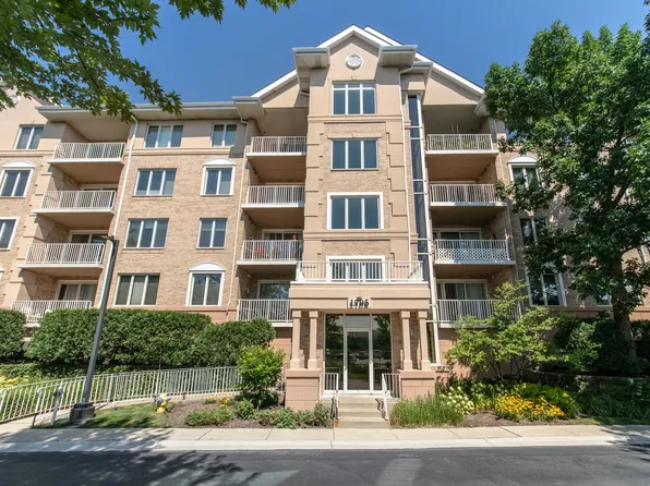 1705 Pavilion Way Unit 503, Park Ridge, IL 60068