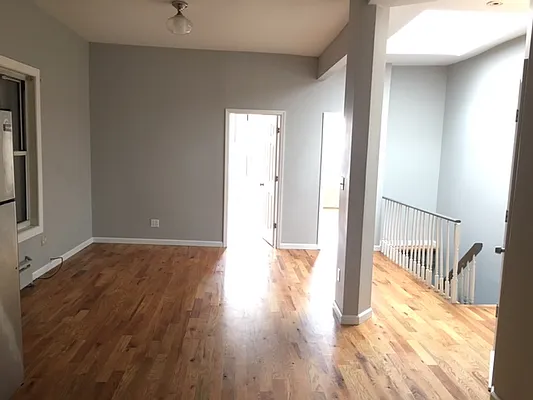 Rented by Premier Metro Realty Corp | media 20