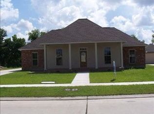 103 Rue Sydney, Saint Rose, LA 70087