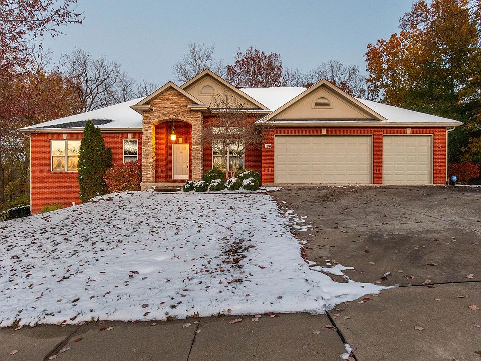 2nd image of 106 Foxwood Ct