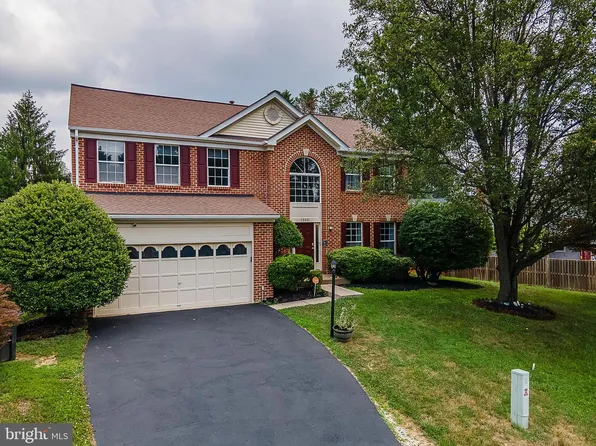 15521 Wheatfield Rd, Woodbridge, VA 22193