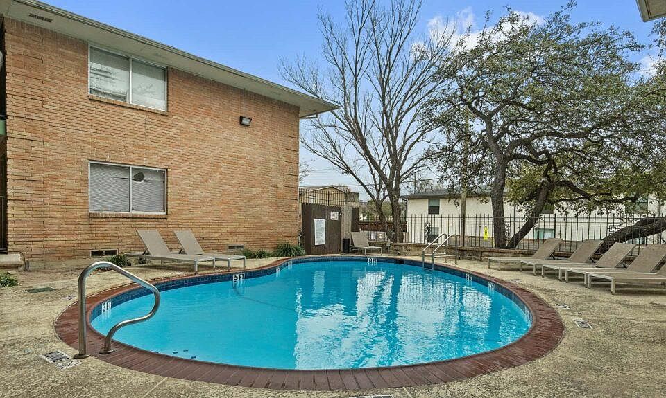 Upper E 6127 Gaston Ave Dallas TX Zillow