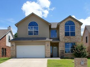 6429 Canyon Trl, Lake Worth, TX 76135