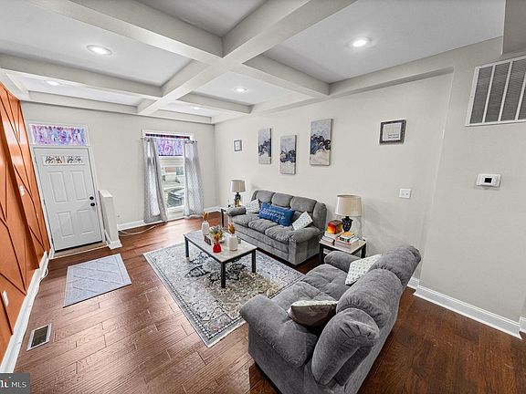 5th image of 2136 Penrose Ave