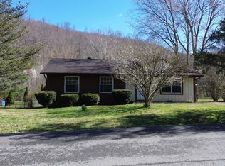 281 Chestnut St, Vanceburg, KY 41179