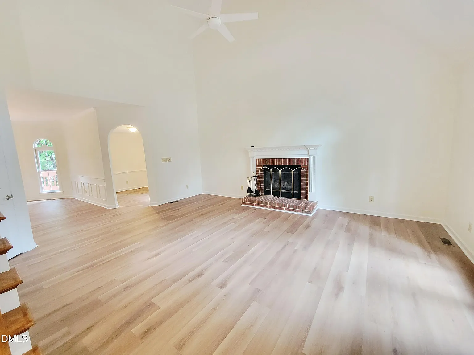 3 bed, 2.5 bath, 2028 sqft, $2,495 — Photo 4