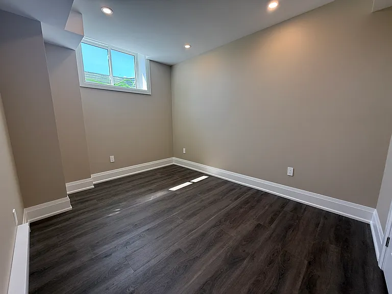 267 Rockledge Dr #BASEMENT — Photo 11