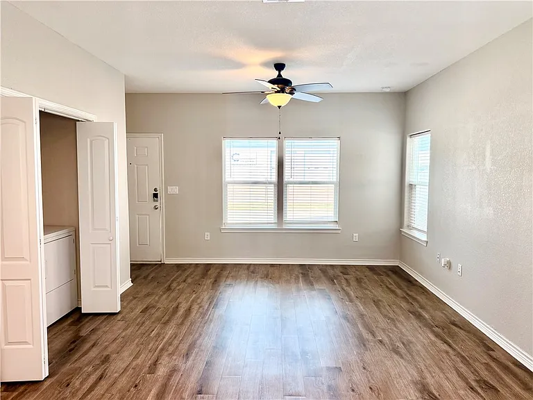 2108 Cavitt Ave #A — Photo 4
