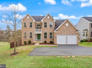 40 Invicta Dr, Stafford, VA 22554