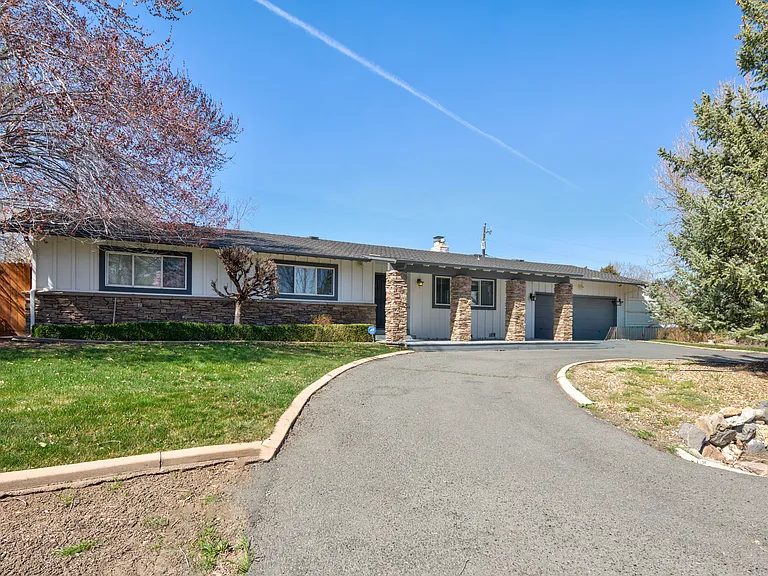 12310 S Hills Dr — Photo 4