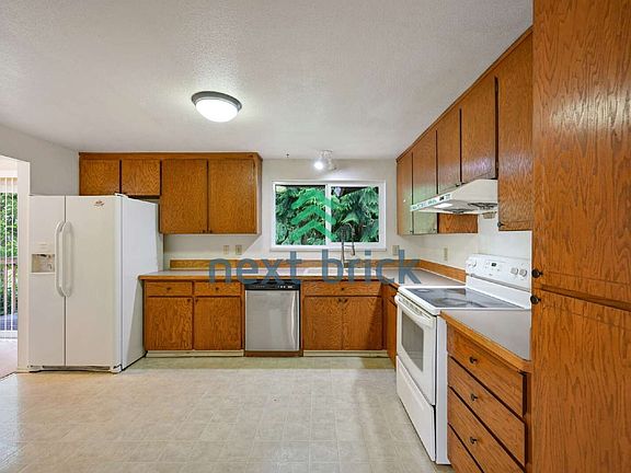 4th image of 16017 NE 106th St