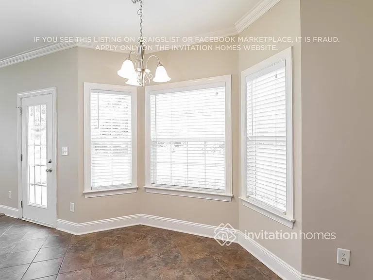 2010 Sentinel Dr — Photo 8