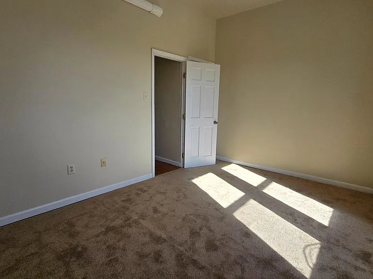 4625 N Broad St #3 — Photo 15