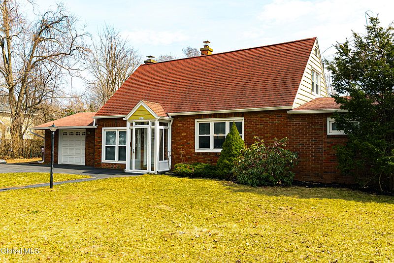 3rd image of 2983 Nancy Lane