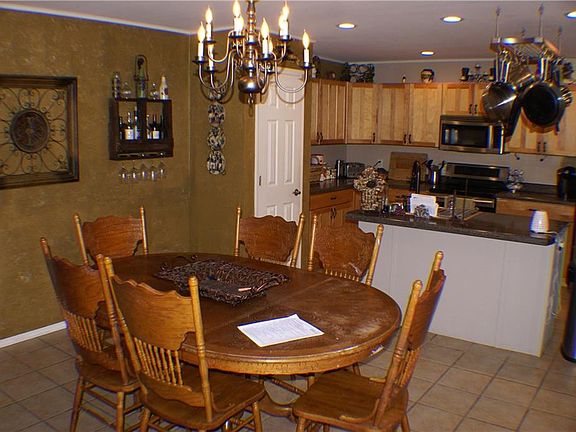 4th image of 6 Elswick Ln