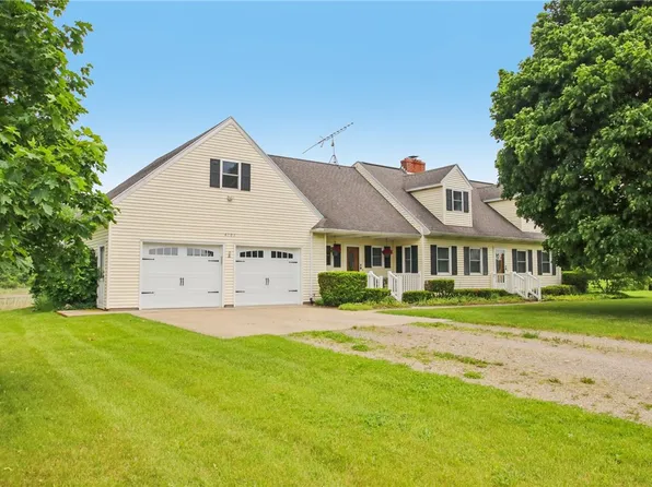 4701 East Rd, Batavia, NY 14020