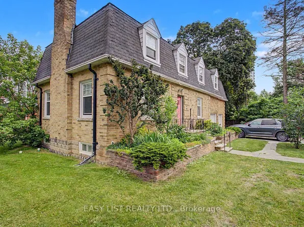 77 Avondale Ave, Toronto, ON M2N 2V1