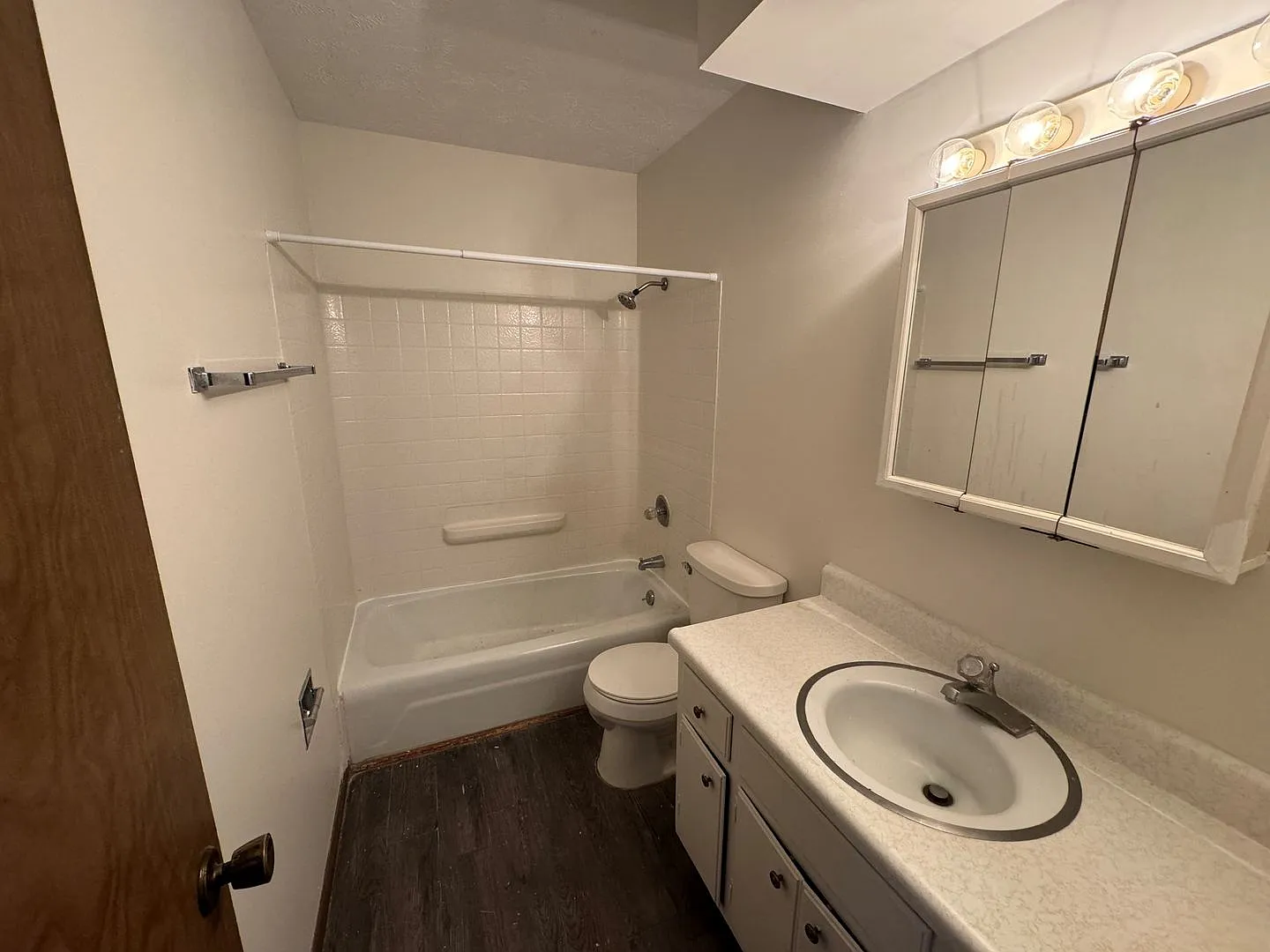 2950 N. 49th Street Apartments — Photo 2