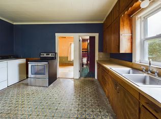 250 Hog Bay Rd, Franklin, ME 04634