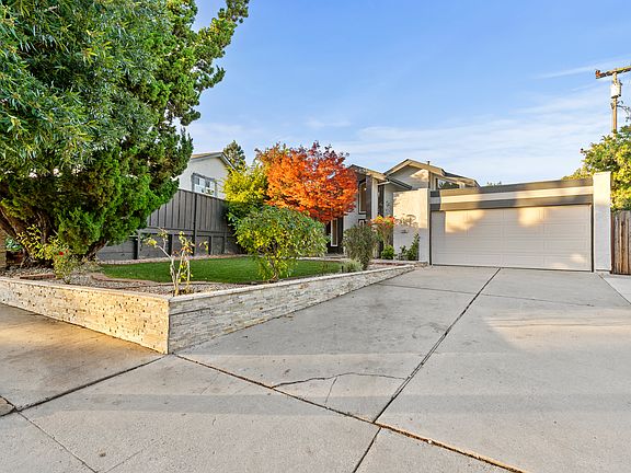 2nd image of 7595 Heatherwood Dr