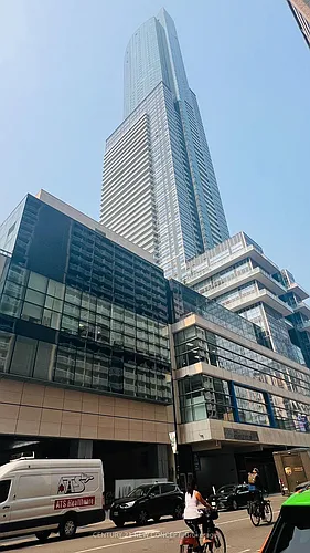 386 Yonge St Photo 1