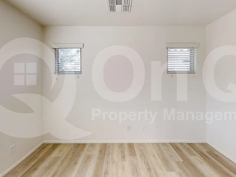 7842 W Cypress St — Photo 8