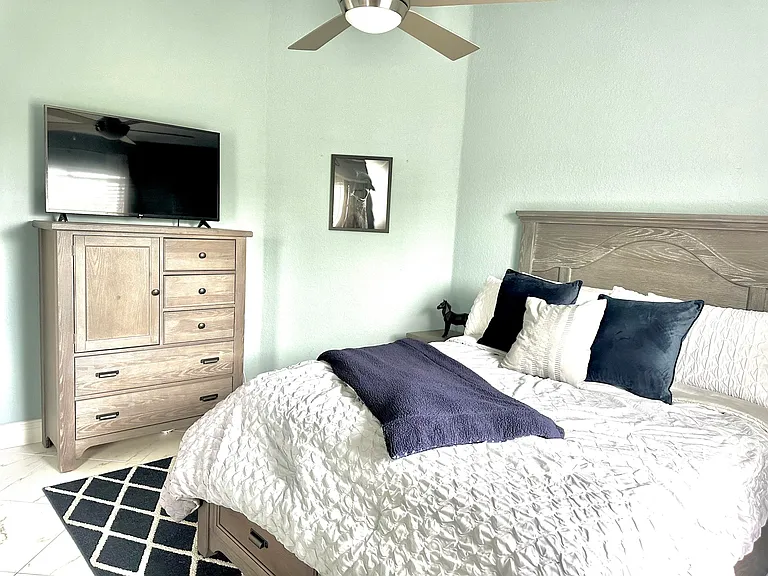 15072 Corby Ct — Photo 10