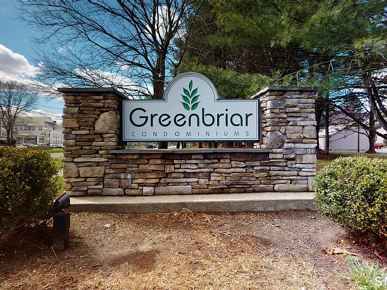 12 Greenbriar Dr #A — Photo 1