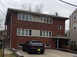 1424 11th St FLOOR 2, Fort Lee, NJ 07024