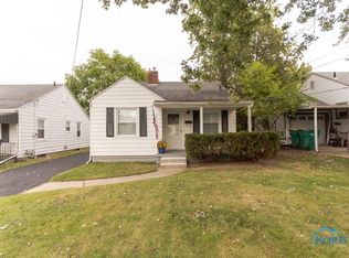 192 Windsor Dr, Rossford, OH 43460