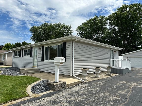 3rd image of 51 Duncan Dr