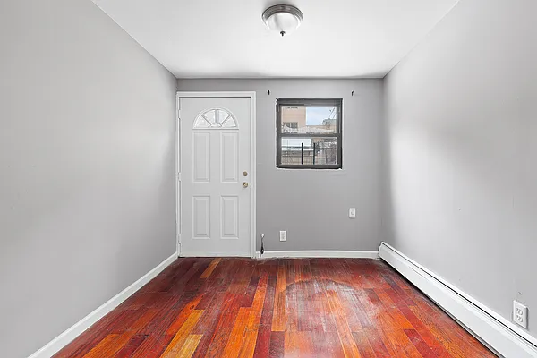 Rented by Compass | media 9