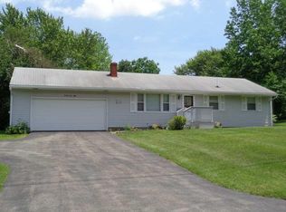 2350 Winner Rd, Hermitage, PA 16148