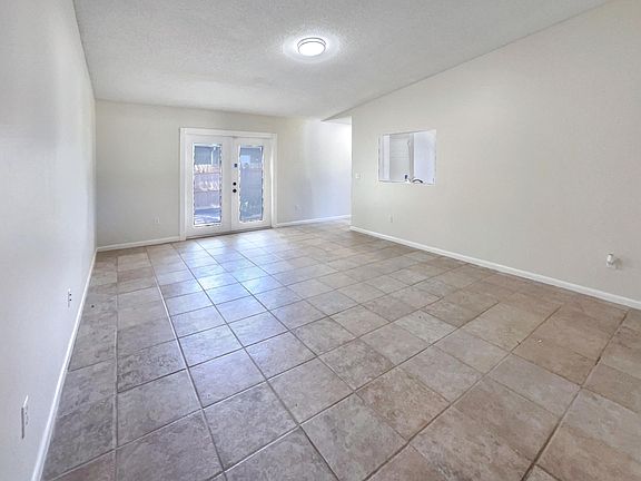 4th image of 7443 Thatcher Avenue