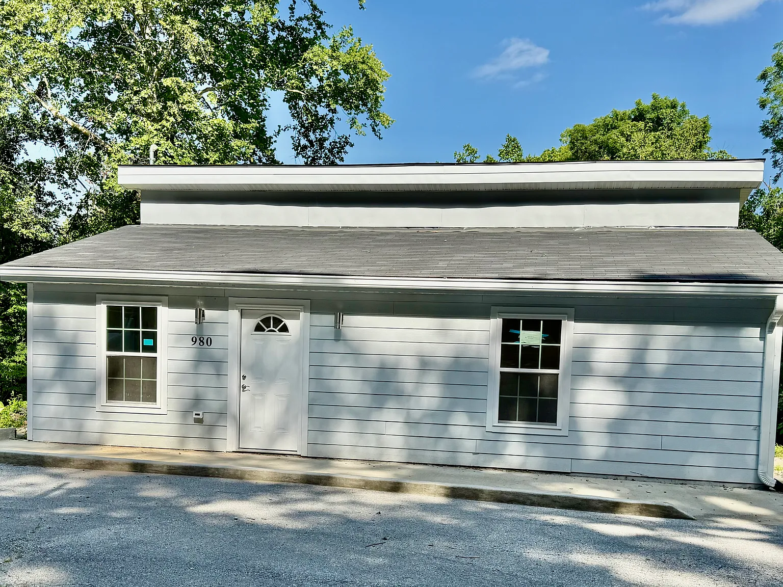 1 bed, 1.5 bath, 1000 sqft, $1,500 — Photo 2