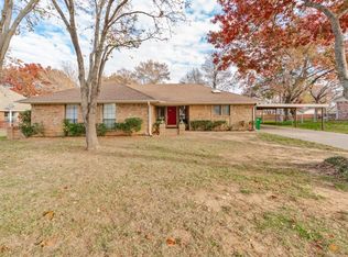 2609 S Garland St, Decatur, TX 76234