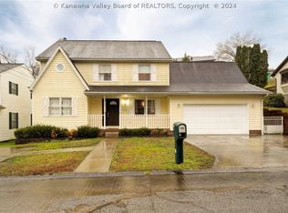 18 James Dr, Huntington, WV 25705