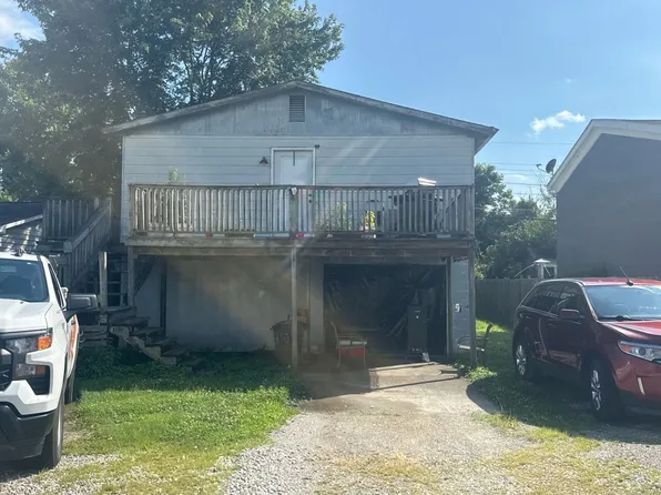 210 Brubaker Dr, South Pt, OH 45680