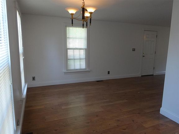 Dining room  18 x 16