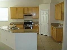 5th image of 247 Palm Trace Ave