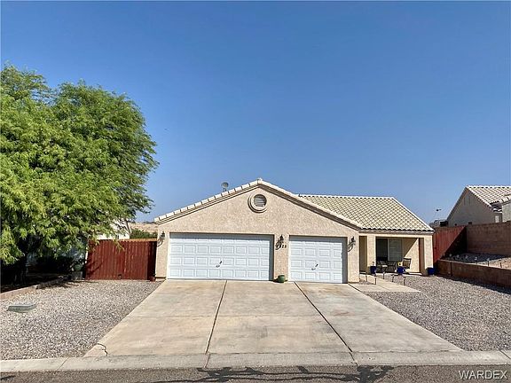2nd image of 1825 E La Entrada Pl