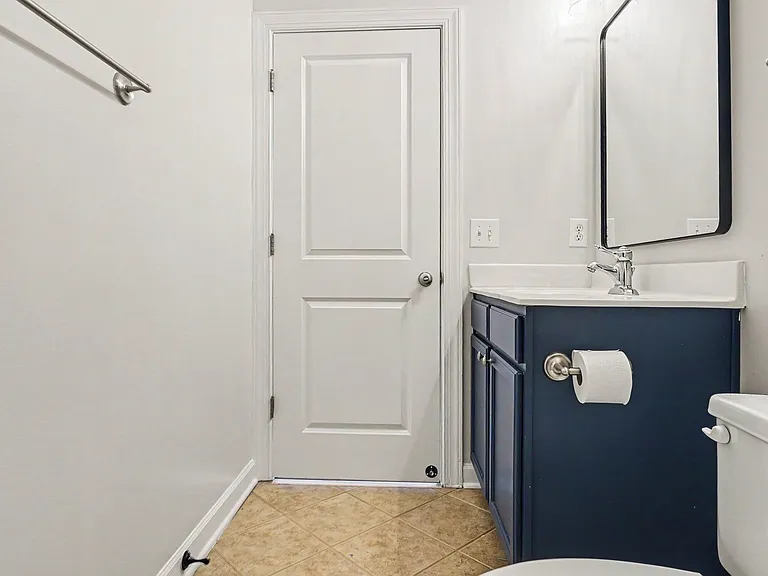 108 Sunset Cir #203 — Photo 10