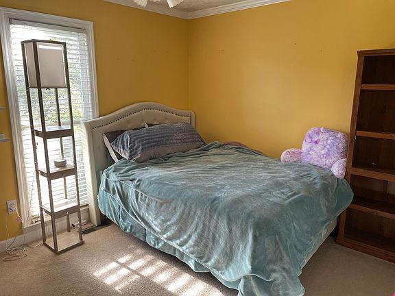 3rd image of 263 Naugher Rd