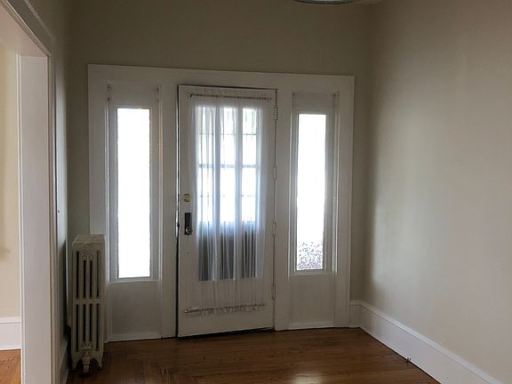 5th image of 336 Tener St Unit 1